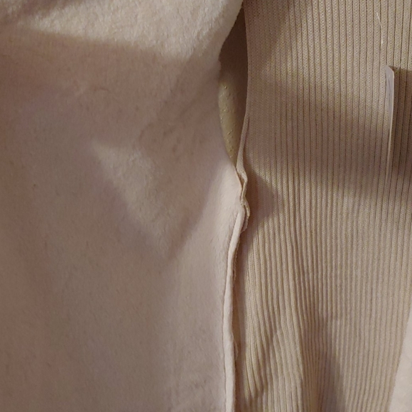 Fleece and faux suede vest - Picture 3 of 5